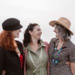 Iniciativas artísticas que promueven el desarrollo comunitario sostenible