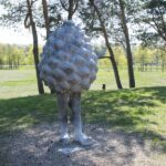 Arte con conciencia ambiental: Transformando residuos en piezas funcionales